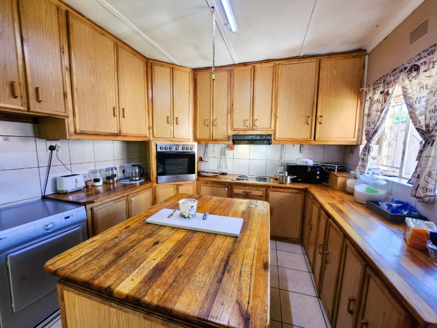 3 Bedroom Property for Sale in Adamayview North West